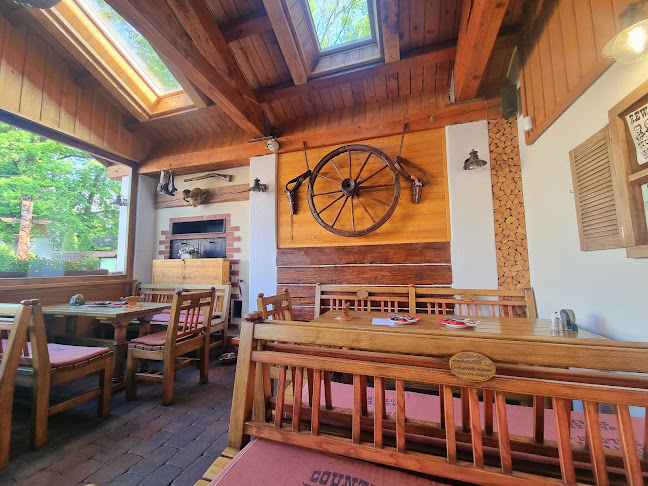 Comentarii opinii despre Country Saloon