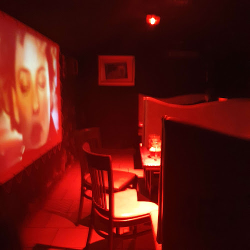 Opinii despre NIGHTMARE Prague Horror Bar în Malá Strana - Gastronomie a pohostinství