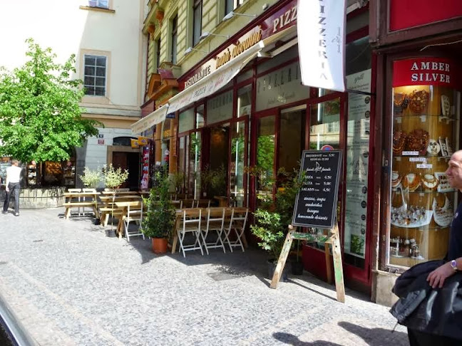 Opinii despre U Dvou Sester în Staré Město - Gastronomie a pohostinství