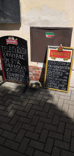 Opinii despre Restaurace Na Hořičkách (dům, kde pobýval Julius Zeyer) în Hořičky - Gastronomie a pohostinství