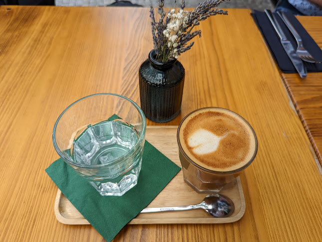 FUEL bistro - Gastronomie a pohostinství