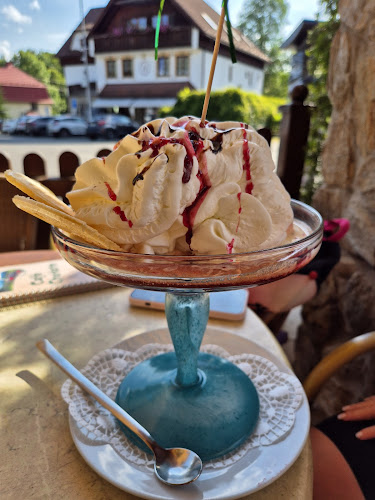 Café Charlotte - Gastronomie a pohostinství