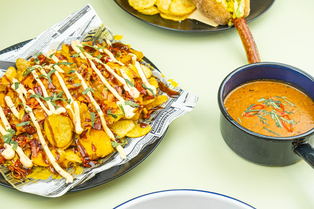 Opinii despre Tank Bar Americká în Plzeň 3 - Gastronomie a pohostinství