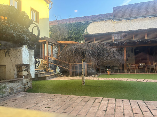 Restaurace Selský Dvůr - Praha