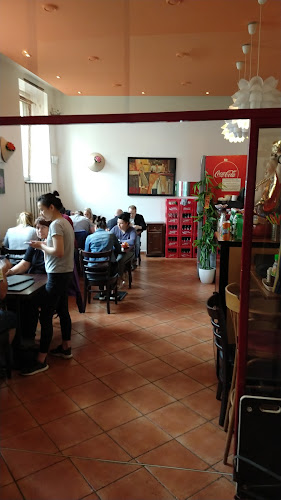 Nad štolou 16, 170 00 Praha 7-Letná