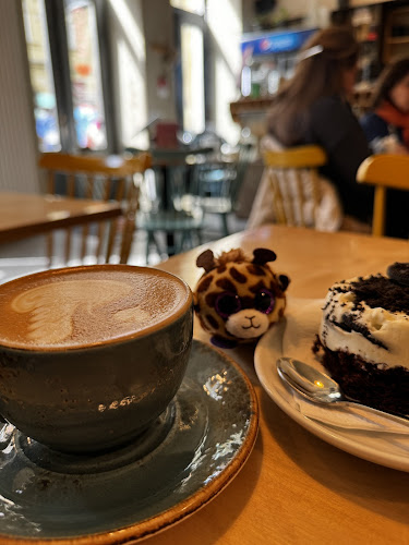 Coffee & Waffles / Snídaně v Praze - Gastronomie a pohostinství