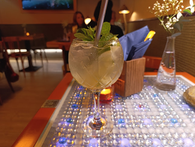 Opinii despre Lehká hlava - vegetariánská restaurace în Staré Město - Gastronomie a pohostinství