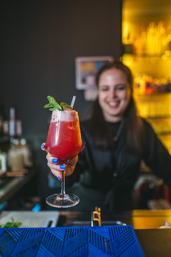 Opinii despre Food & Lounge by Shi-Shi în Praha - Gastronomie a pohostinství