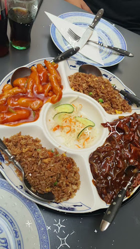 MANYA Sushi & Sake Izakaya - Brno