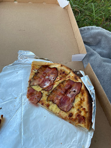 Comentarii opinii despre Pizzerie-bowling Hluk