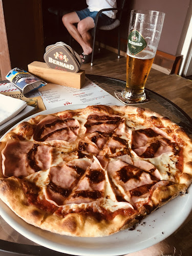 Opinii despre Pizzerie Pod Myší Dírou în Chrudim - Gastronomie a pohostinství