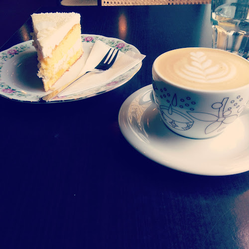 Comentarii opinii despre Black Tree Cafe