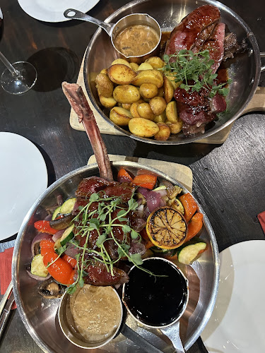 Opinii despre LA VIE în Vinohrady - Gastronomie a pohostinství