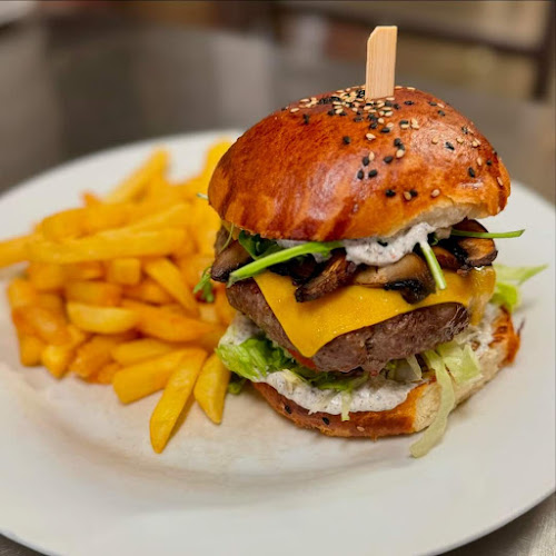 Opinii despre Restaurace Karlínský mlýn în Karlín - Gastronomie a pohostinství