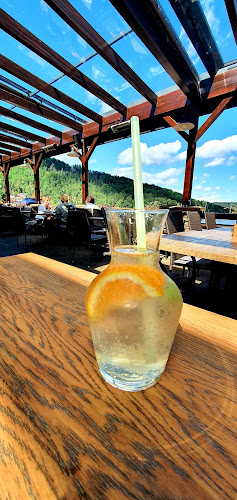 Turnovská pivnice Nad Jezerem - Gastronomie a pohostinství