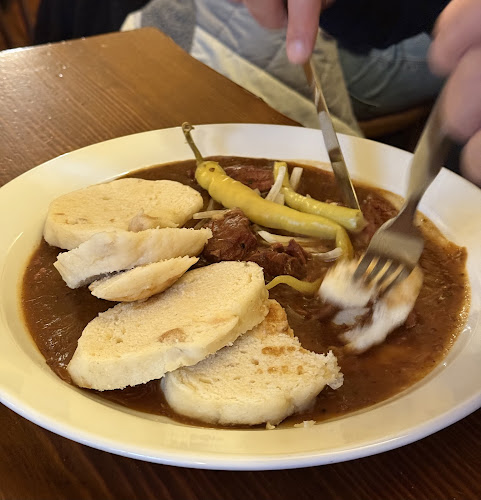 Opinii despre Malostranská pivnice în Malá Strana - Gastronomie a pohostinství