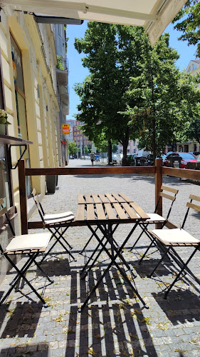 Café bar by Cofitea