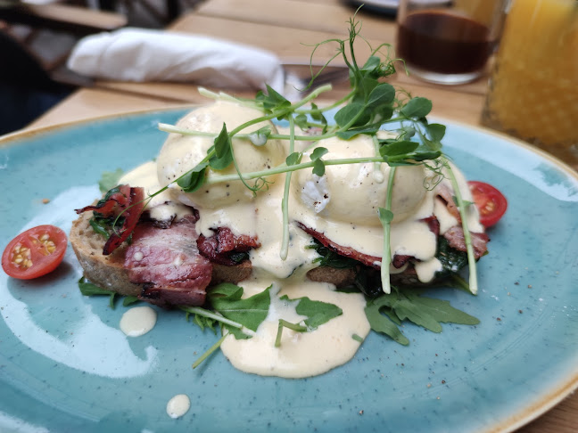 Opinii despre Le Frenchie café în Plzeň 3 - Gastronomie a pohostinství