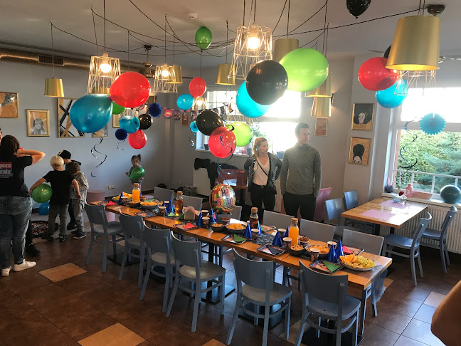 VERONIKA. The Cook & Baker. - Praha