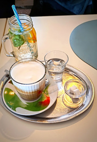 Staré nám. 46, 363 01 Ostrov nad Ohří