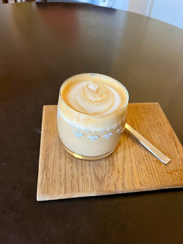 Opinii despre Kavárna Na Věky în Praha 5 - Gastronomie a pohostinství