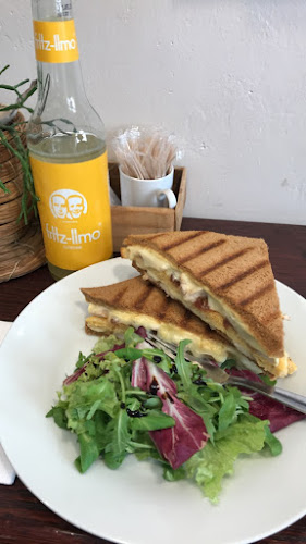 Opinii despre Bread Gap în Malá Strana - Gastronomie a pohostinství