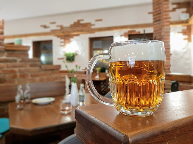 Opinii despre Restaurace U Kostela în Stará Role - Gastronomie a pohostinství