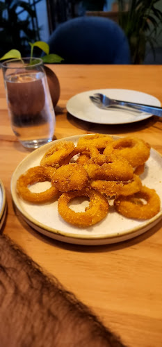 CHUTNEJ vegan kitchen & café - Gastronomie a pohostinství