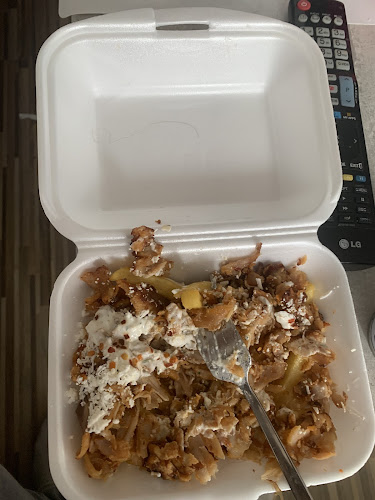 AZZA KEBAB HOUSE - Gastronomie a pohostinství