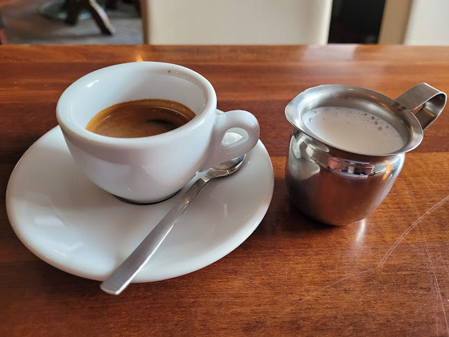 28. pluku 119/33, 100 00 Praha 10-Vršovice