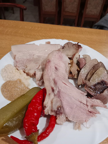 Opinii despre Pivnice Hanačka în Hulín - Gastronomie a pohostinství