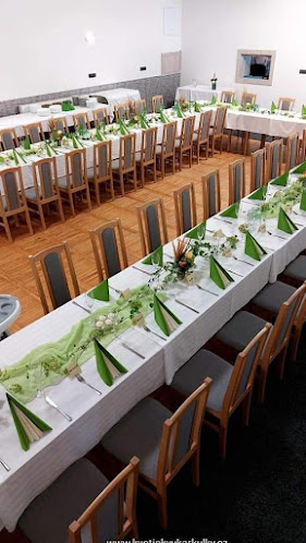 Opinii despre Hostinec Ve Dvoře în Ostrava - Gastronomie a pohostinství