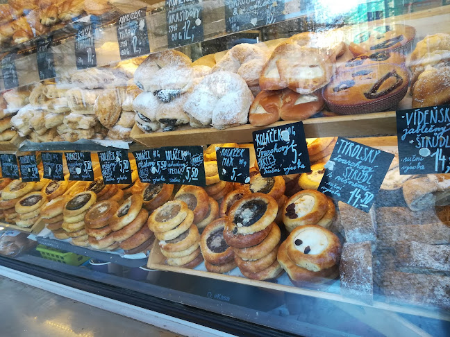Opinii despre Pekárna a cukrárna Hořovice în Praha - Gastronomie a pohostinství
