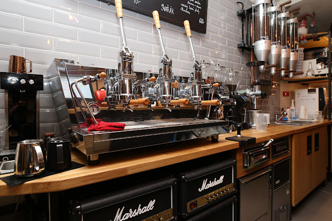 Valchiria s.r.o. - pražírna kávy/coffee roastery - Gastronomie a pohostinství