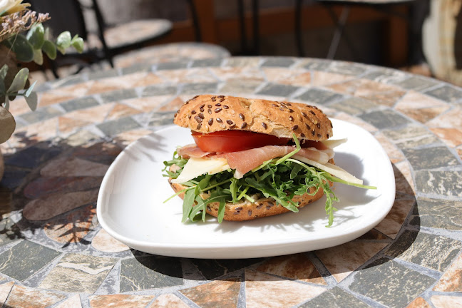 Opinii despre Kavárna Láry Fáry Rychnov n. Kněžnou în Rychnov nad Kněžnou - Gastronomie a pohostinství