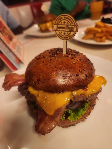 James Dean Prague - Gastronomie a pohostinství