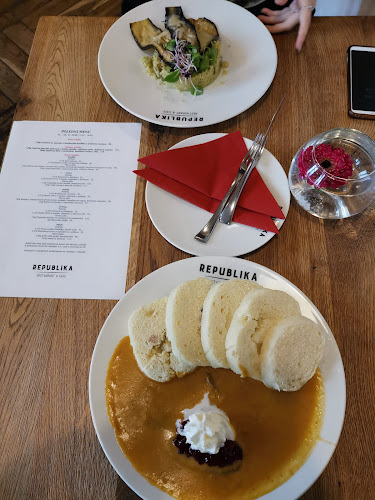 Comentarii opinii despre Restaurace Republika