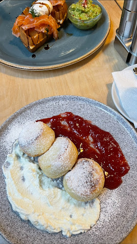 Opinii despre Coffee & Waffles / Snídaně v Praze în Staré Město - Gastronomie a pohostinství