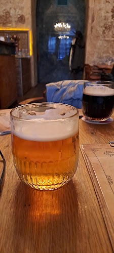 Malostranské nám 264/7 118 00, Malá Strana, Originalglennsbar@gmail.com Praha 1