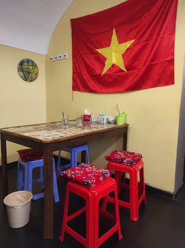 Nhà hai hành - Gastronomie a pohostinství