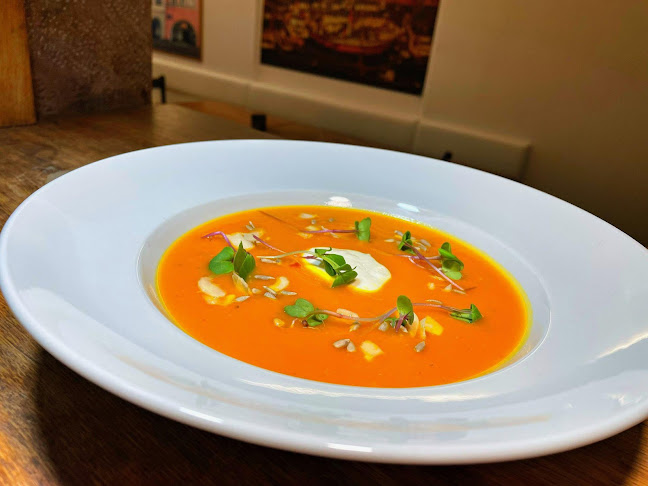 Penzion 14 - restaurace a ubytování - Hostinné