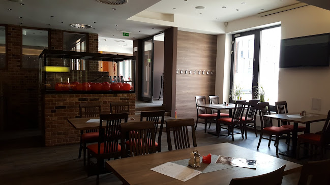 Bašta u řeky | Mamasita BBQ pizza - Gastronomie a pohostinství