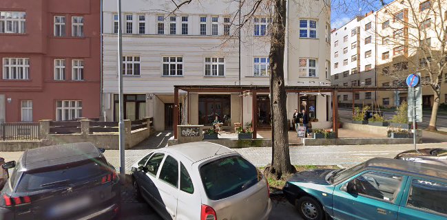 Botanic Bar & Bistro