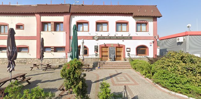 U TŘÍ BERNARDÝNŮ