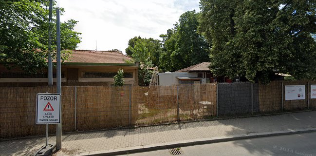 Opinii despre Občerstvení U Hrocha în Praha - Gastronomie a pohostinství