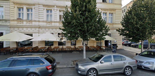 Royale Pershing Casino Bar