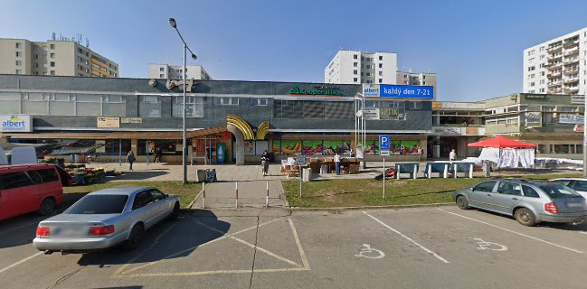 Drak v Exilu, Billiards club