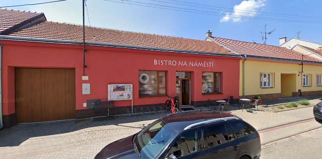 Bistro na náměstí